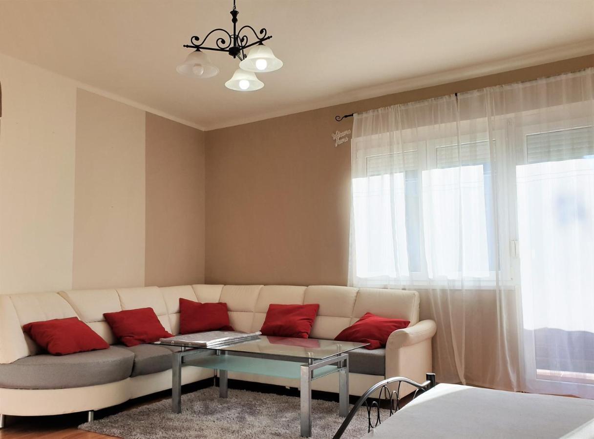 Apartman Balaton Apartment เคสเท ภายนอก รูปภาพ