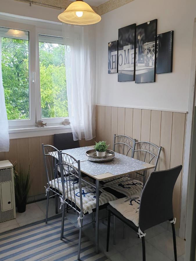 Apartman Balaton Apartment เคสเท ภายนอก รูปภาพ