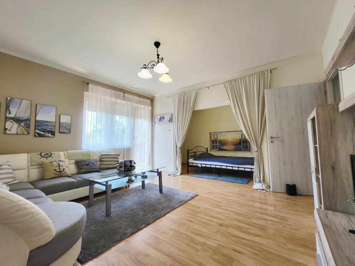 Apartman Balaton Apartment เคสเท ภายนอก รูปภาพ