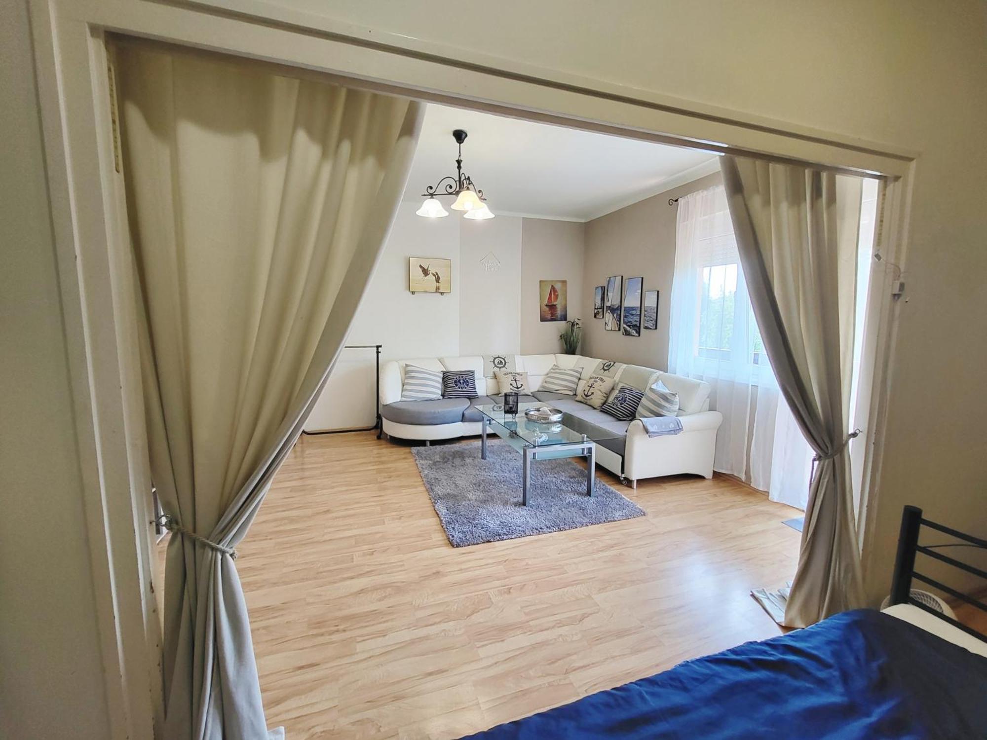 Apartman Balaton Apartment เคสเท ภายนอก รูปภาพ